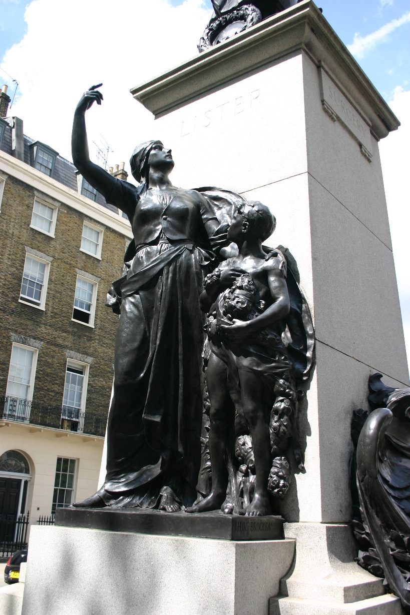 Joseph Lister's monument, London - 04.JPG